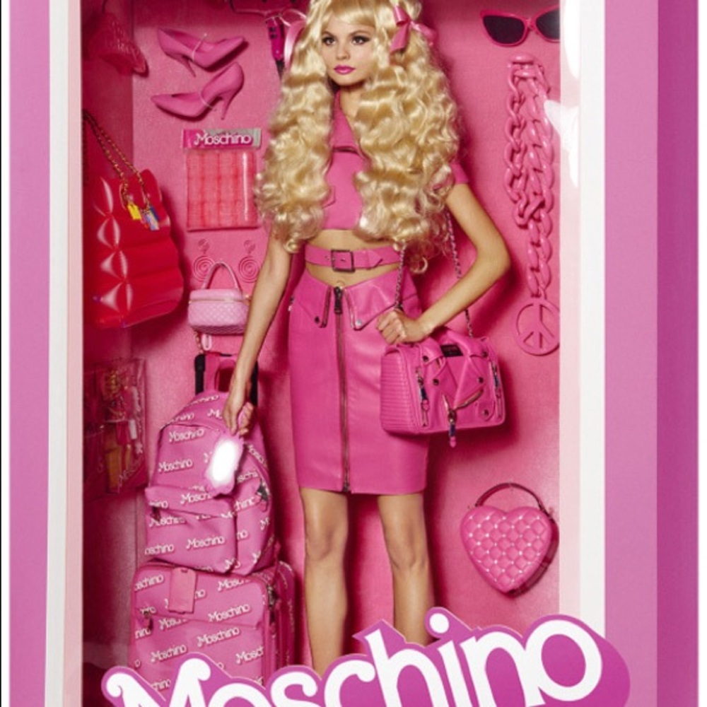 IOS for the bag set from Moschino ss15 collection